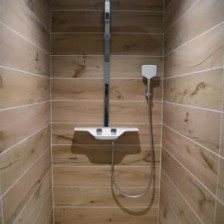 Nolemma - By Lesgitesnolemma *