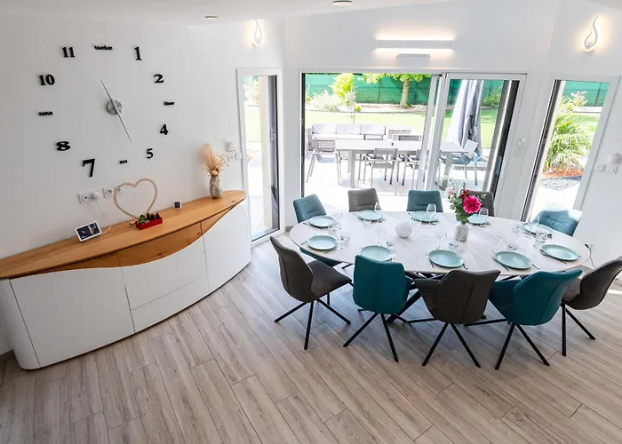 Willa Nolemma - By Lesgitesnolemma Équemauville