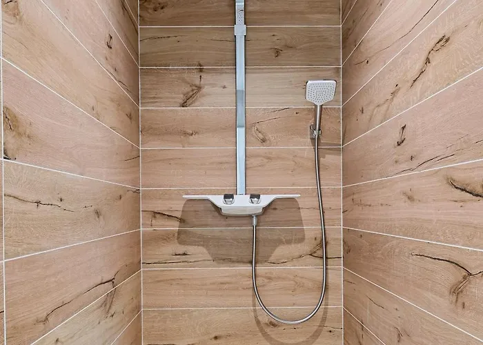 Nolemma - By Lesgitesnolemma * Équemauville